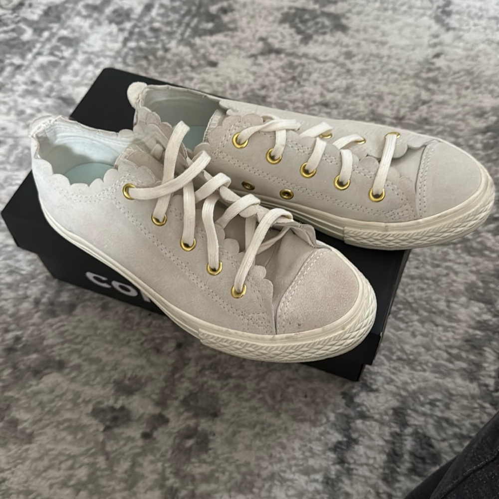Scalloped converse (suede like material)